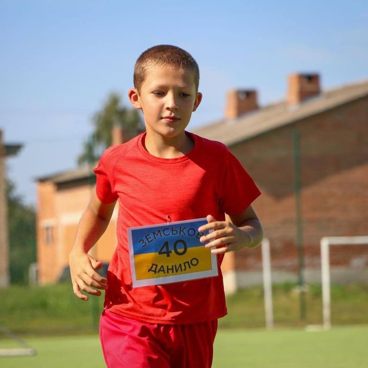 Вихованці Корюківської спортивної школи провели патріотичний забіг, присвячений пам&rsquo;яті захисників України