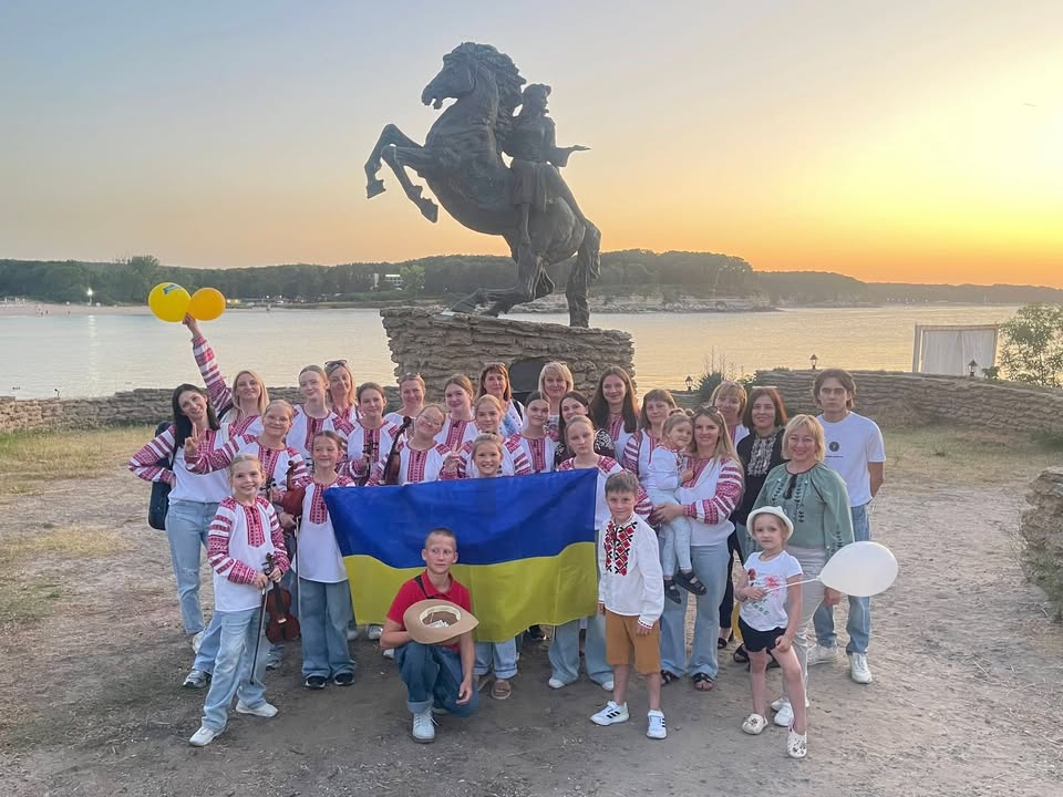 Корюківський ансамбль «Віоліночки» здобув два Гран-прі на фестивалях у Болгарії