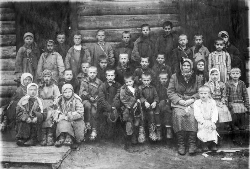 КОРЮКІВКА ІСТОРИЧНА.Злидні та голод: повсякденне життя українського села Прибинь після війни