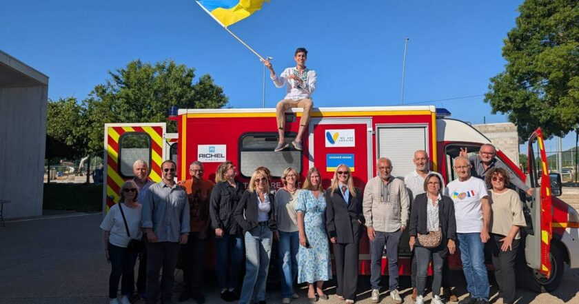 Мобільна стоматологія працювала в Корюківці: безкоштовне лікування для мешканців прифронтових територій