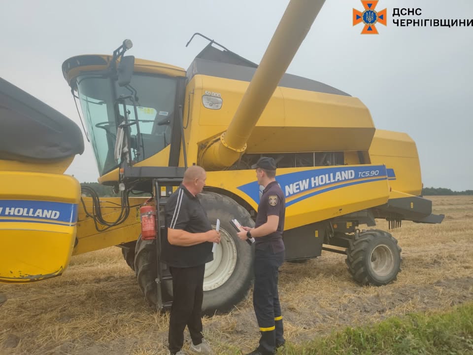На Корюківщині зафіксовано чотири пожежі під час жнив:  на Корюківщині вогонь знищив стерню та настил лісу на понад 7 гектарах