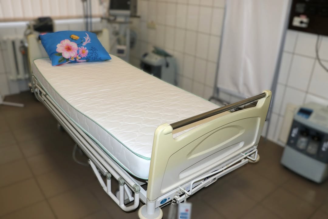 Корюківська лікарня отримала нові меблі для пацієнтів