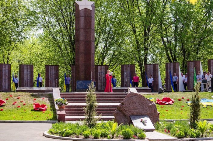 Парк пам’ятi — Парки та відпочинок у Корюківці