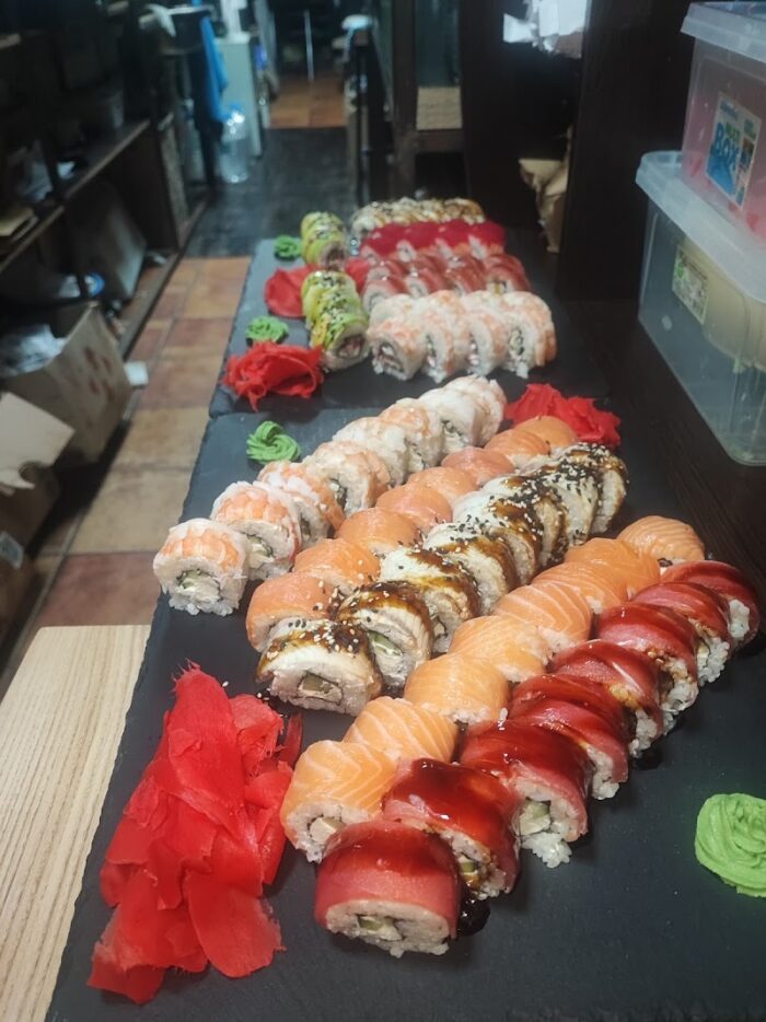 Tokyo sushi bar — Ресторани та кафе у Корюківці