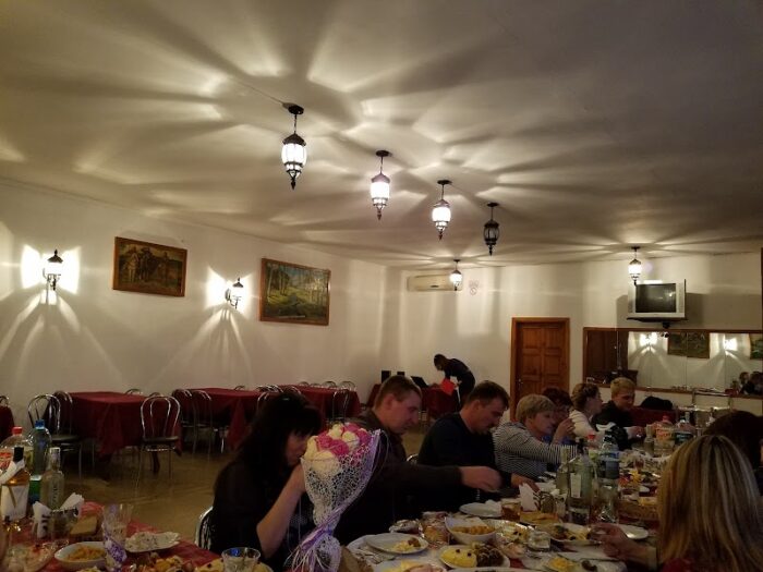 Тормоз — Бари у Корюківці