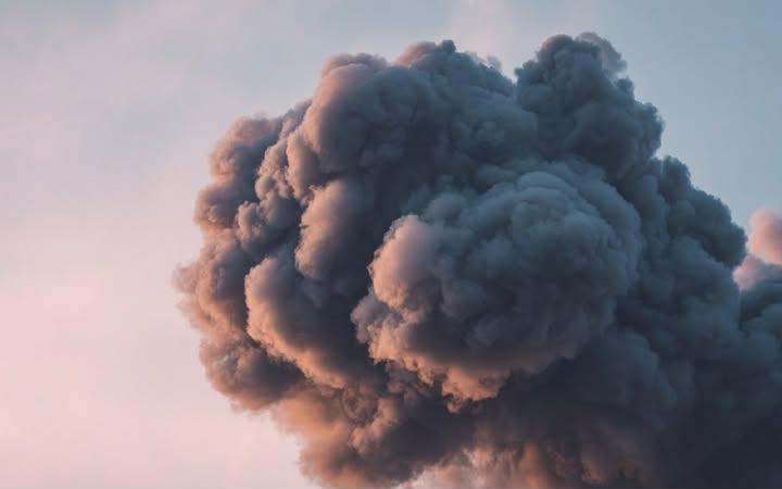 Російські безпілотники атакували Корюківку: можливі перебої з електропостачанням