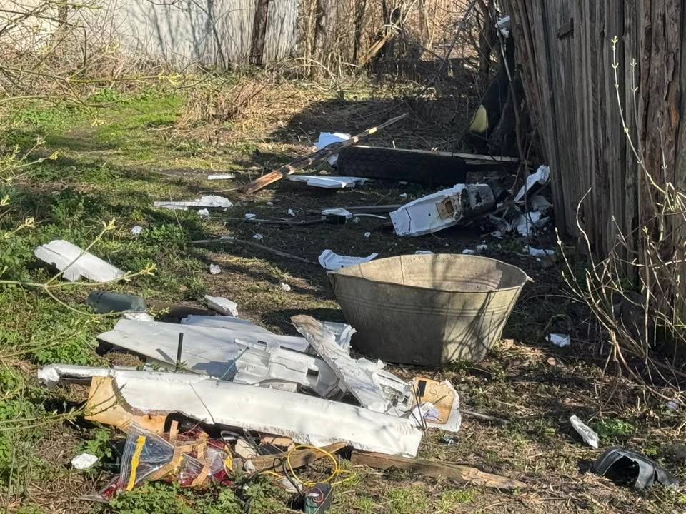 Російські безпілотники атакували селище Холми та село Перелюб