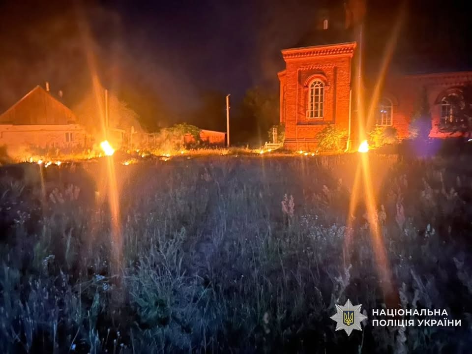 Російський безпілотник атакував територію церкви в Корюківці