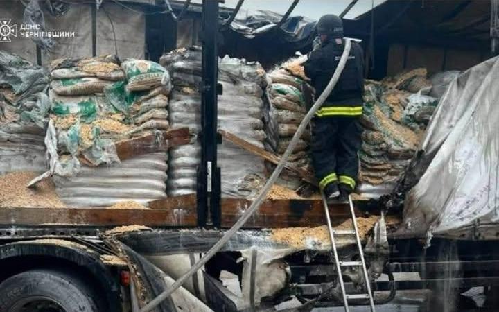 Російські війська обстріляли безпілотниками підприємство у Корюківці